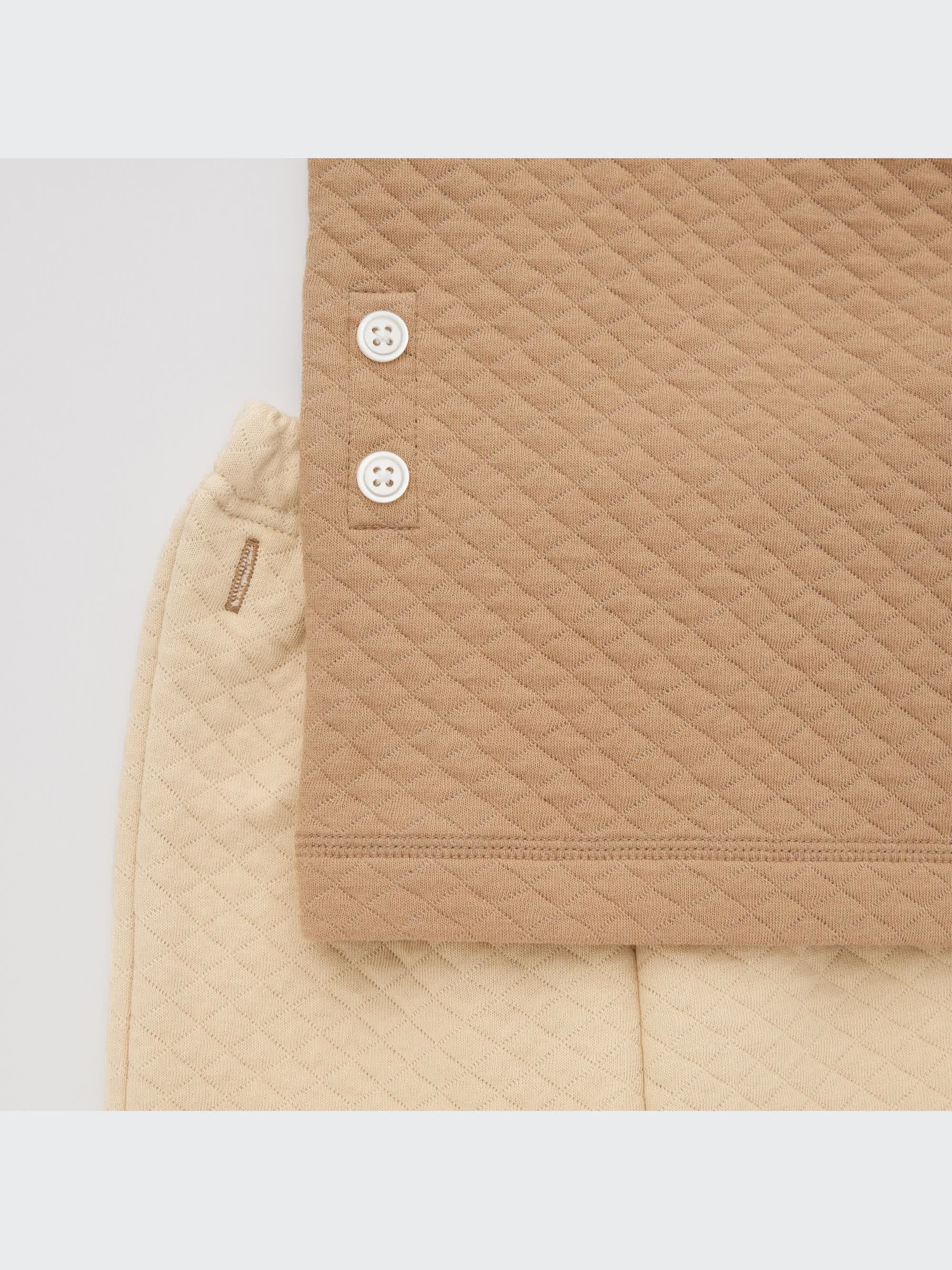 【新品】UNIQLO キルトパジャマ 110 くま ベージュ グリーン ユニクロ公式 | くまのプーさんコレクション キルトパジャマ（長袖）