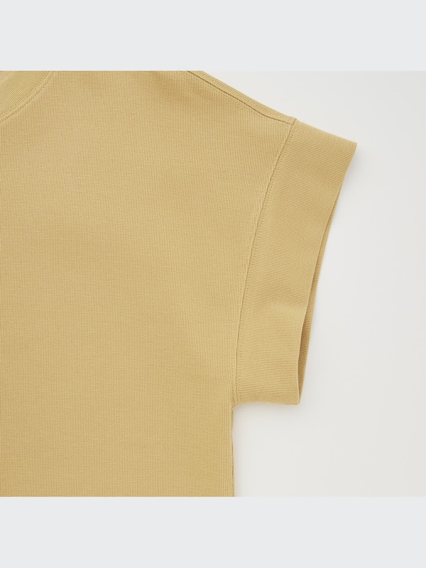 T-Shirt Boxy Lengan Pendek Uniqlo U