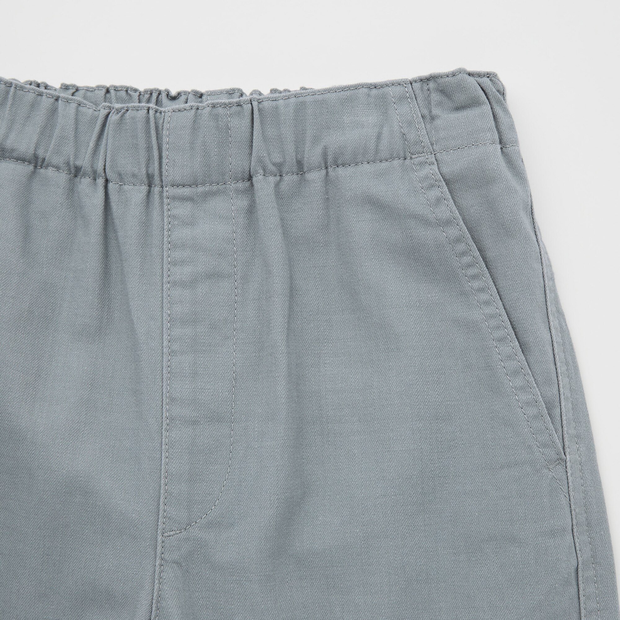 CELANA RELAX UNIQLO U | UNIQLO ID
