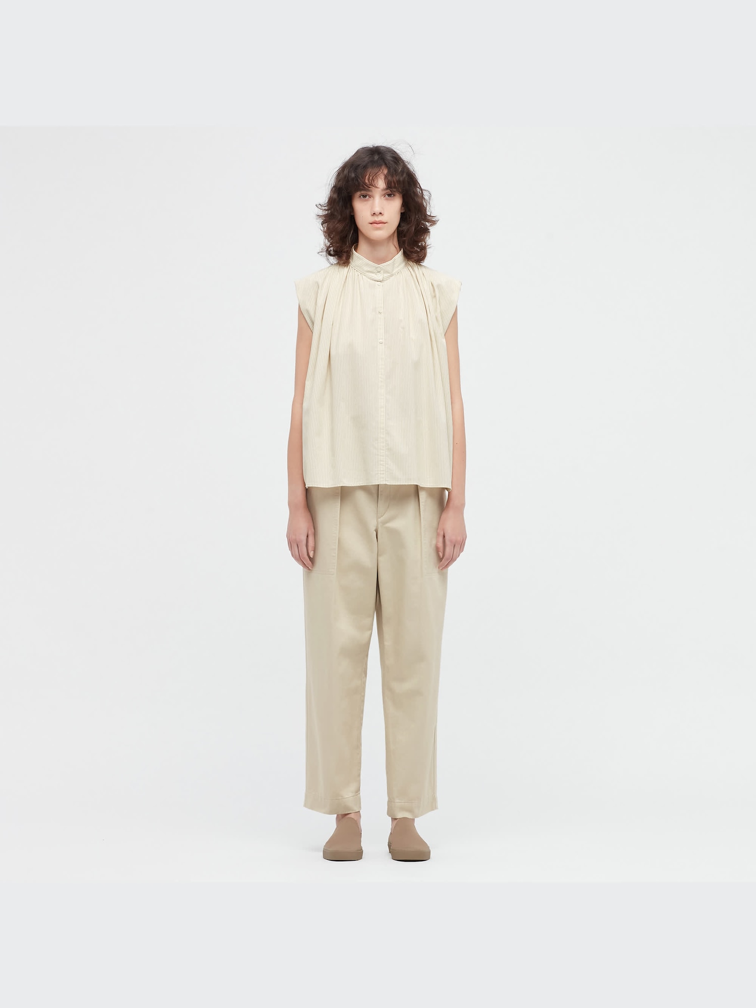 momoページ★Stage3-9 ユニクロ公式 | ギャザーシャツ（ノースリーブ）