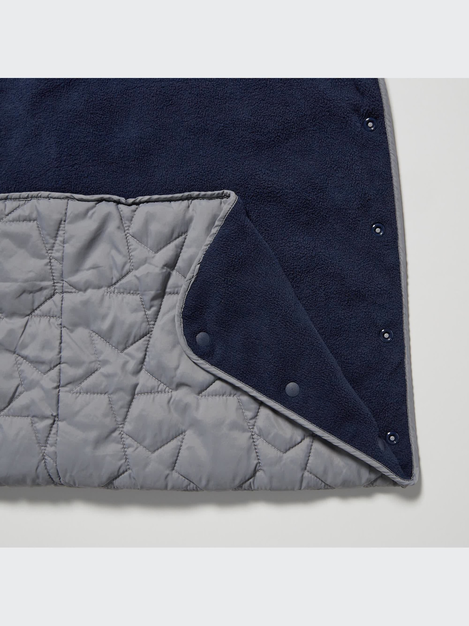 誠善良see a profile様専用️ユニクロブランケット2枚 ユニクロ公式 | ライトウォームパデッド2WAYブランケット