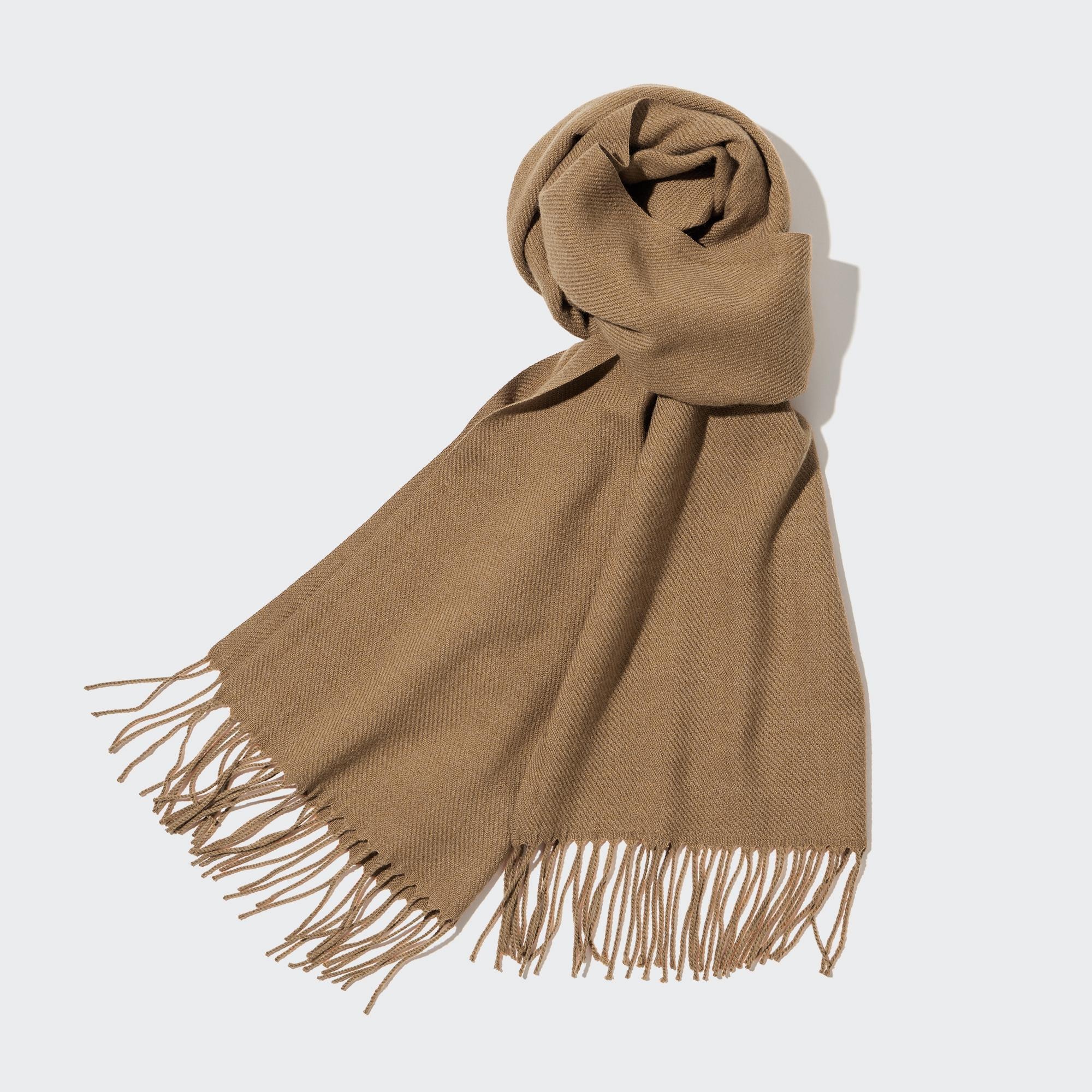 Uniqlo scarf deals