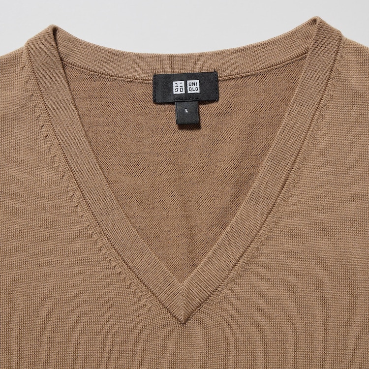 新品　ユニクロ　エクストラファインメリノVネックセーター（長袖）Lサイズ