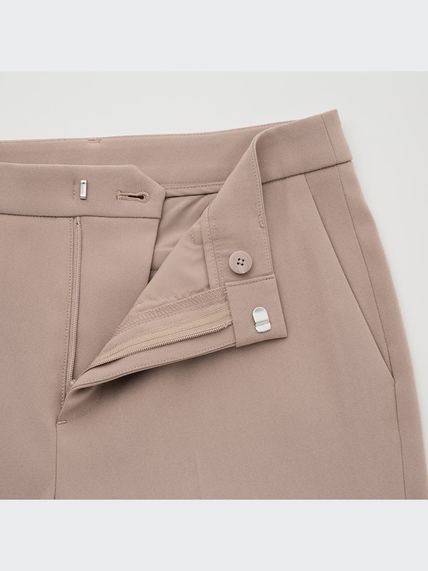 スマートスリムストレートパンツ（丈標準70～72cm）