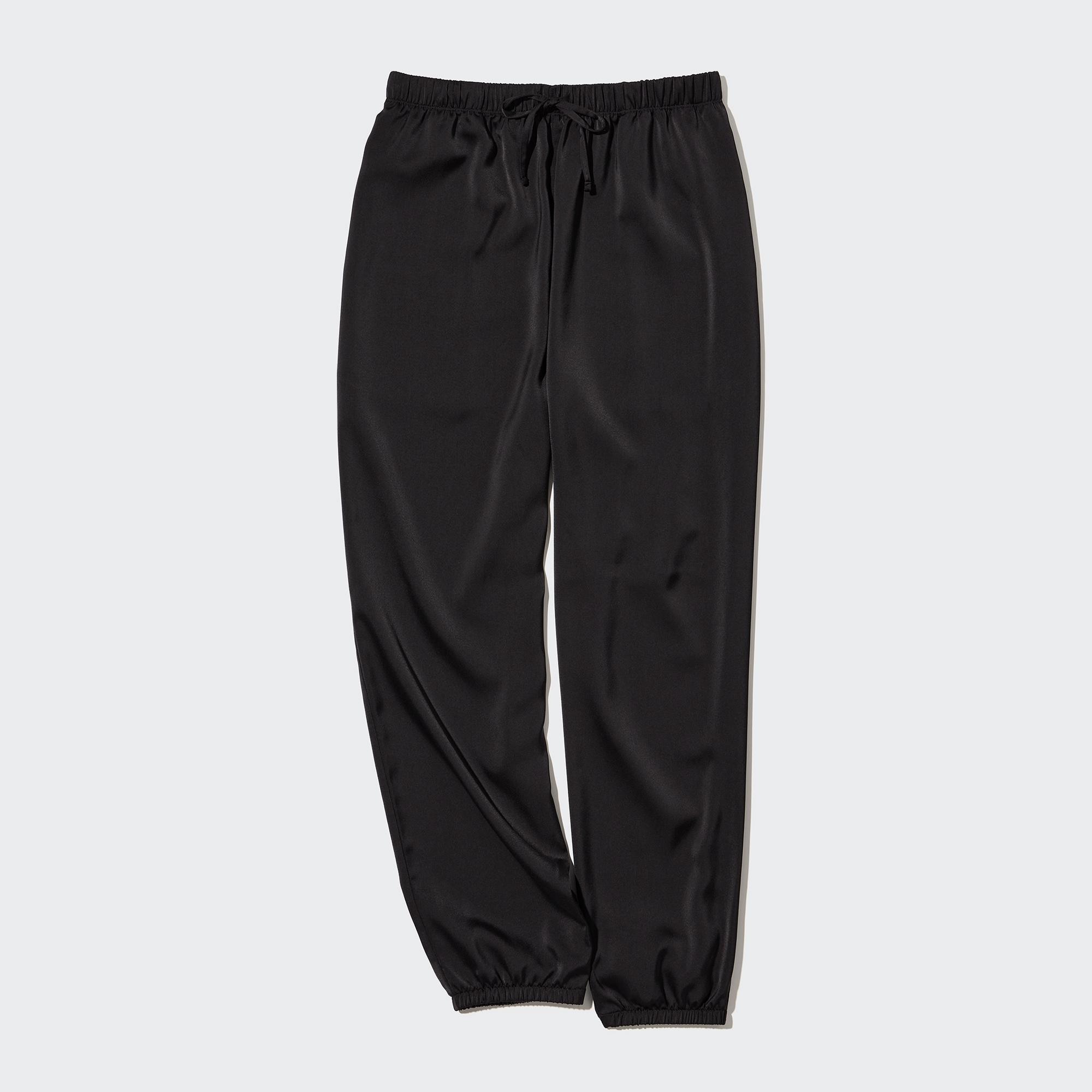 Uniqlo 2025 black joggers