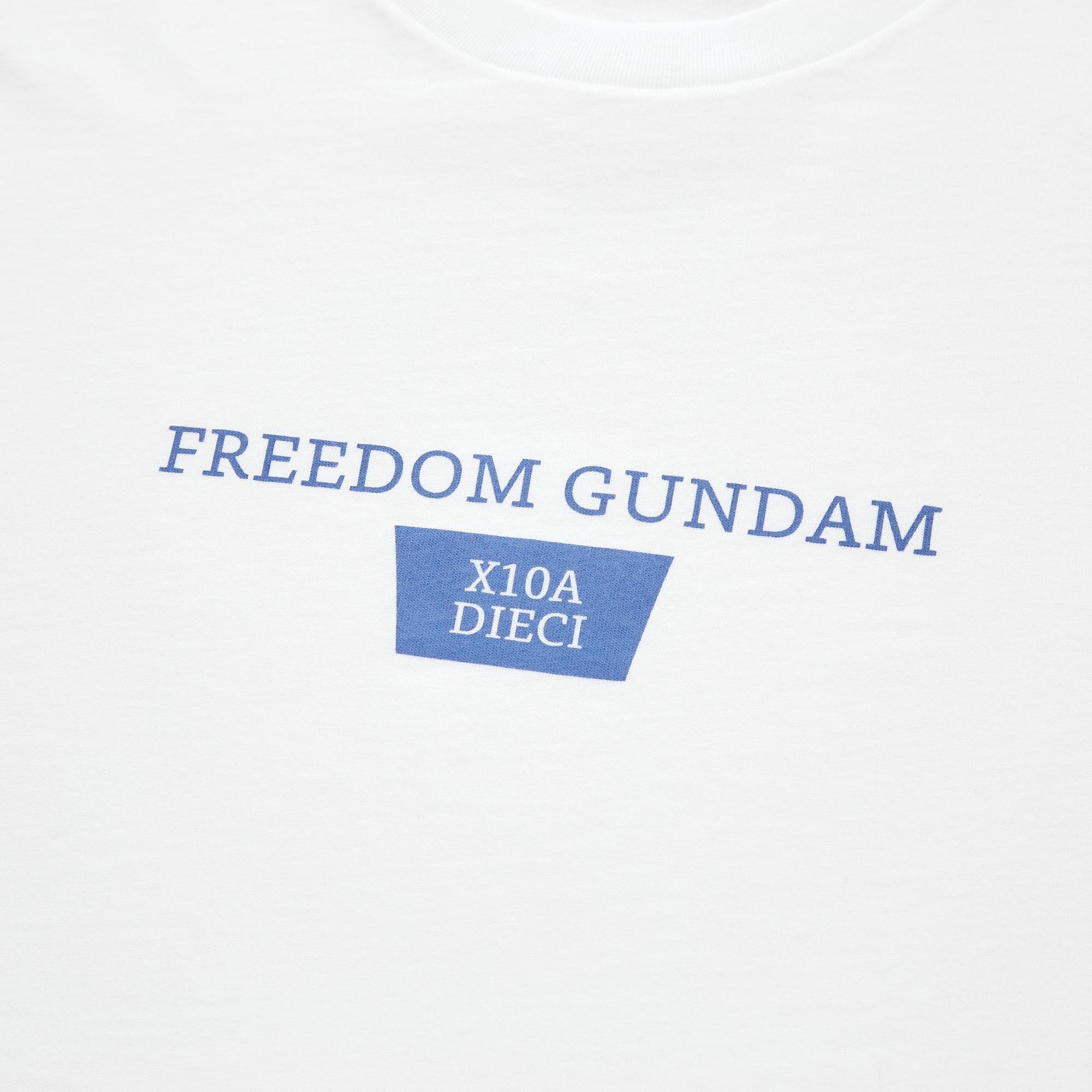 uniqlo freedom gundam