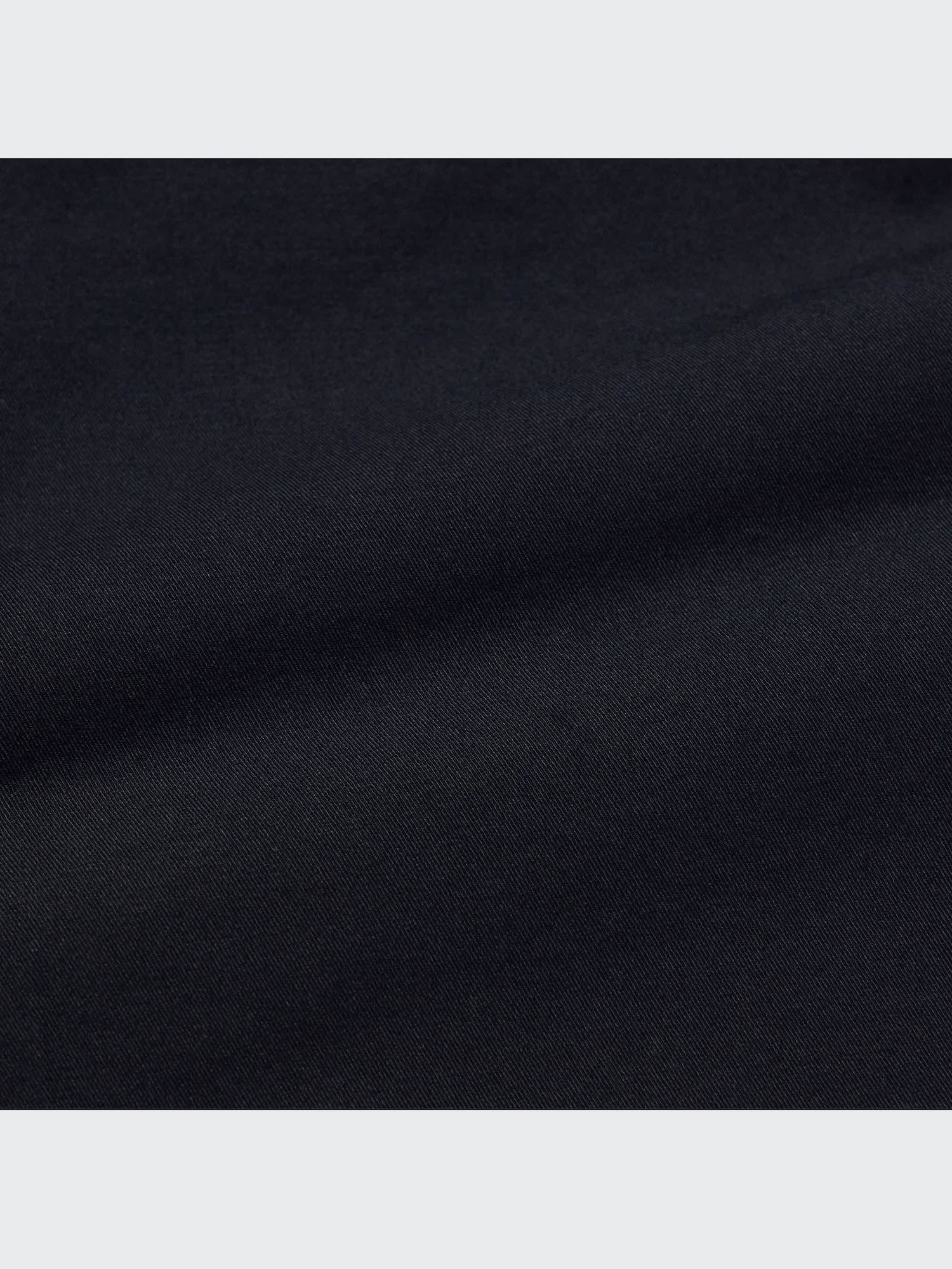 落ち着いた感じ！ガーネット！知らぬ間に入ってた ユニクロ公式 | スマートアンクルパンツ