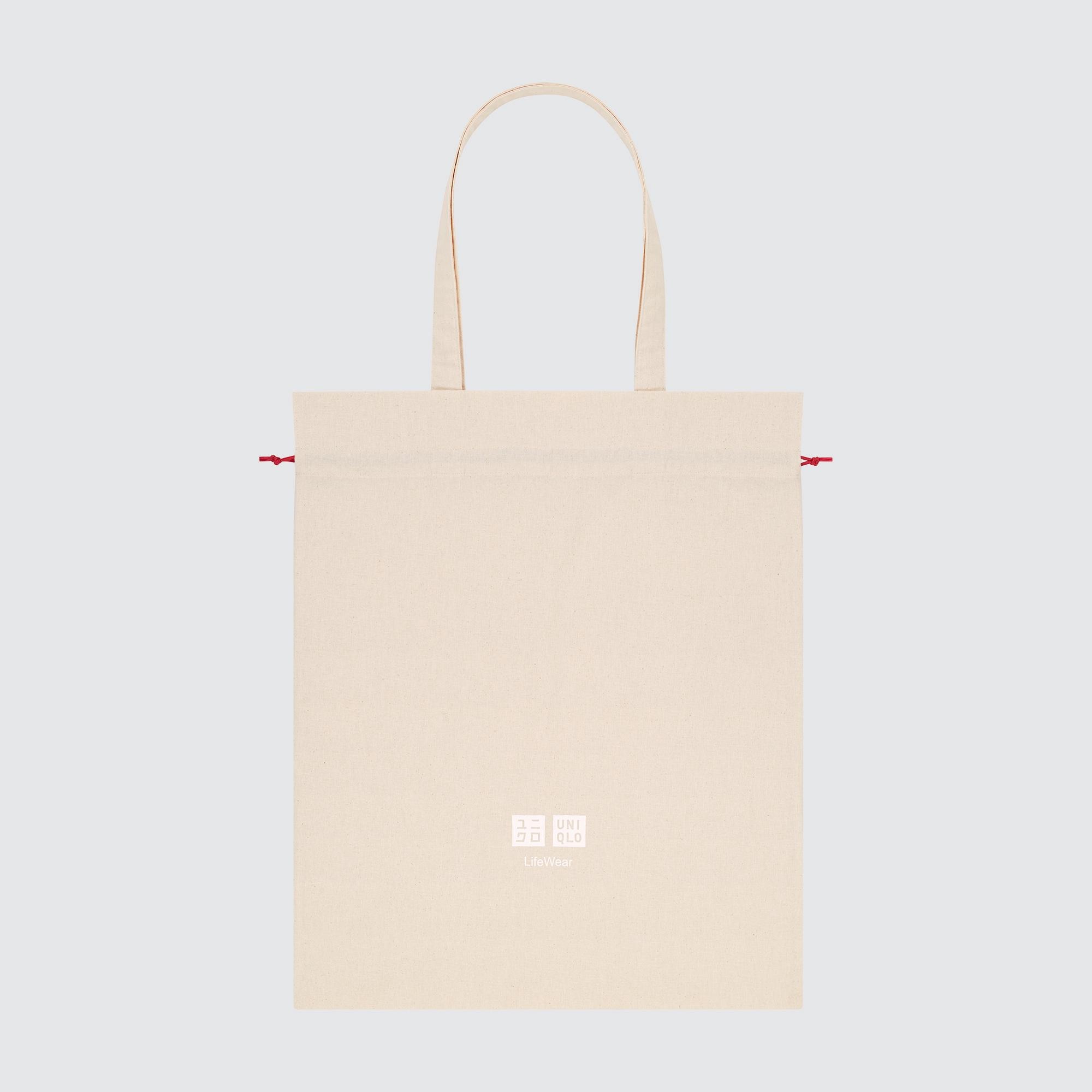 Uniqlo Releases Canvas Tote Bag in New Designs