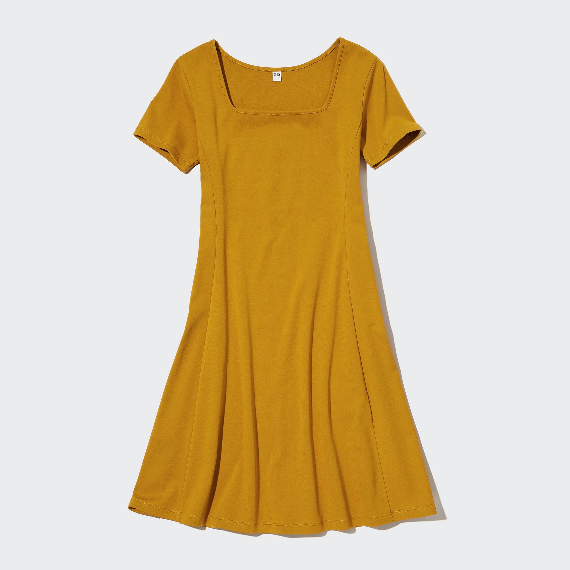 Uniqlo shop yellow dress