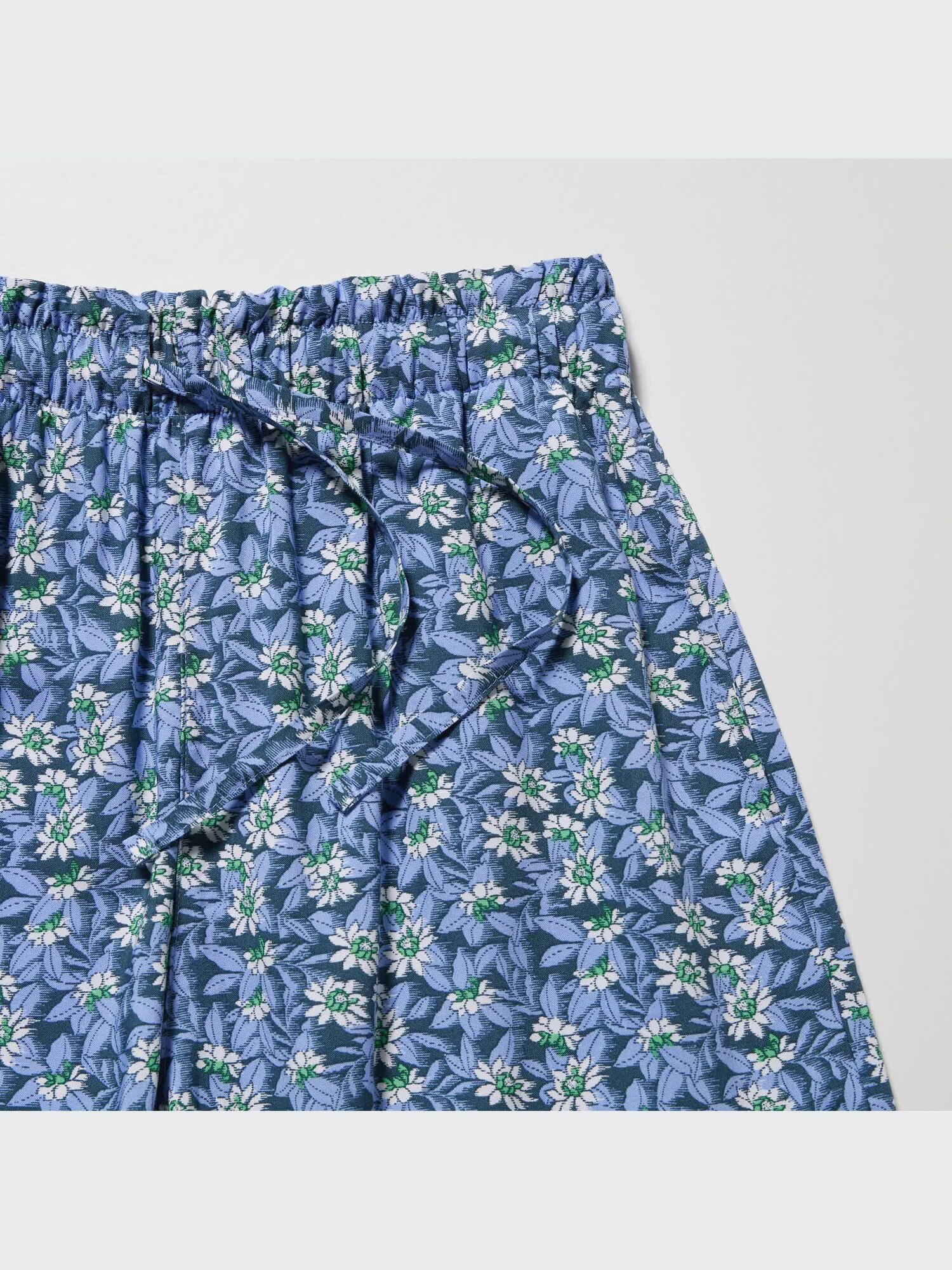 WOMEN'S RAYON PRINTED EASY SHORTS | UNIQLO SG