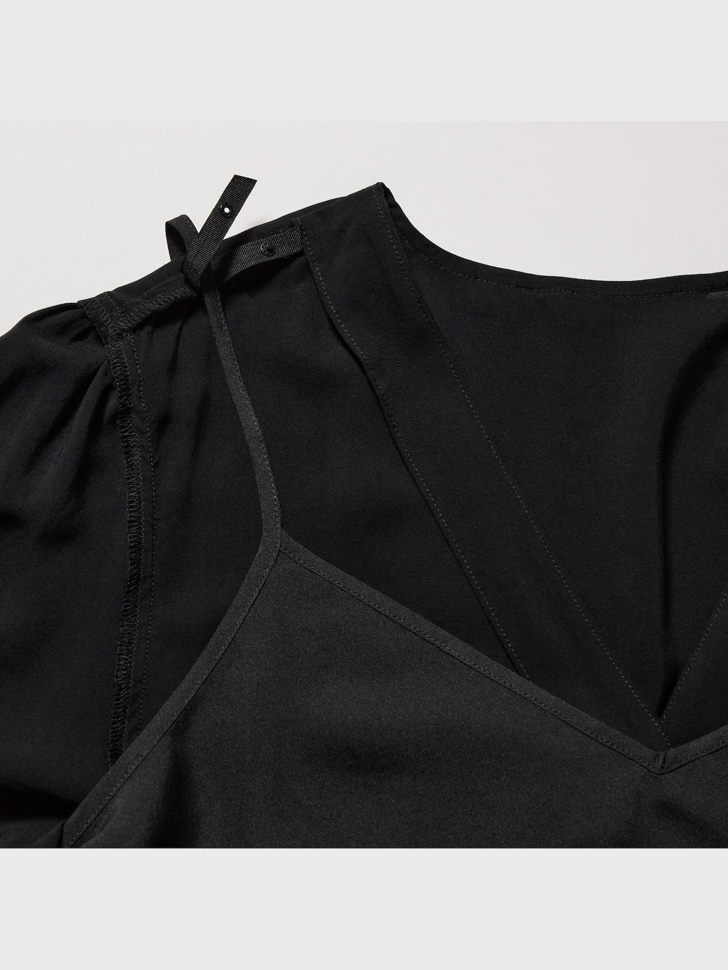 ユニクロ公式 | Vネックフレアワンピース（7分袖・丈短め・108.5