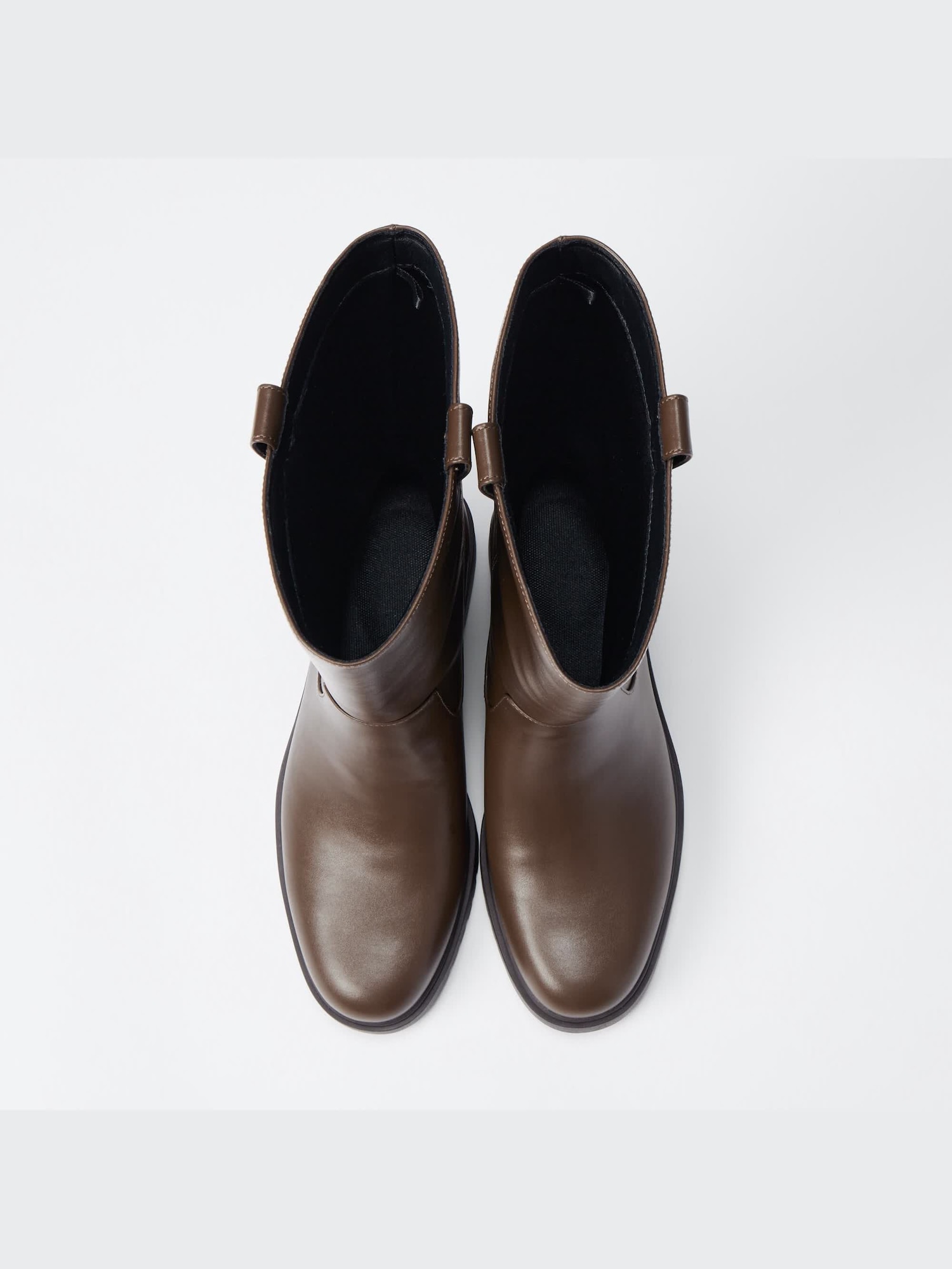 日本ご ユニクロ公式 | コンフィールタッチミドルブーツ