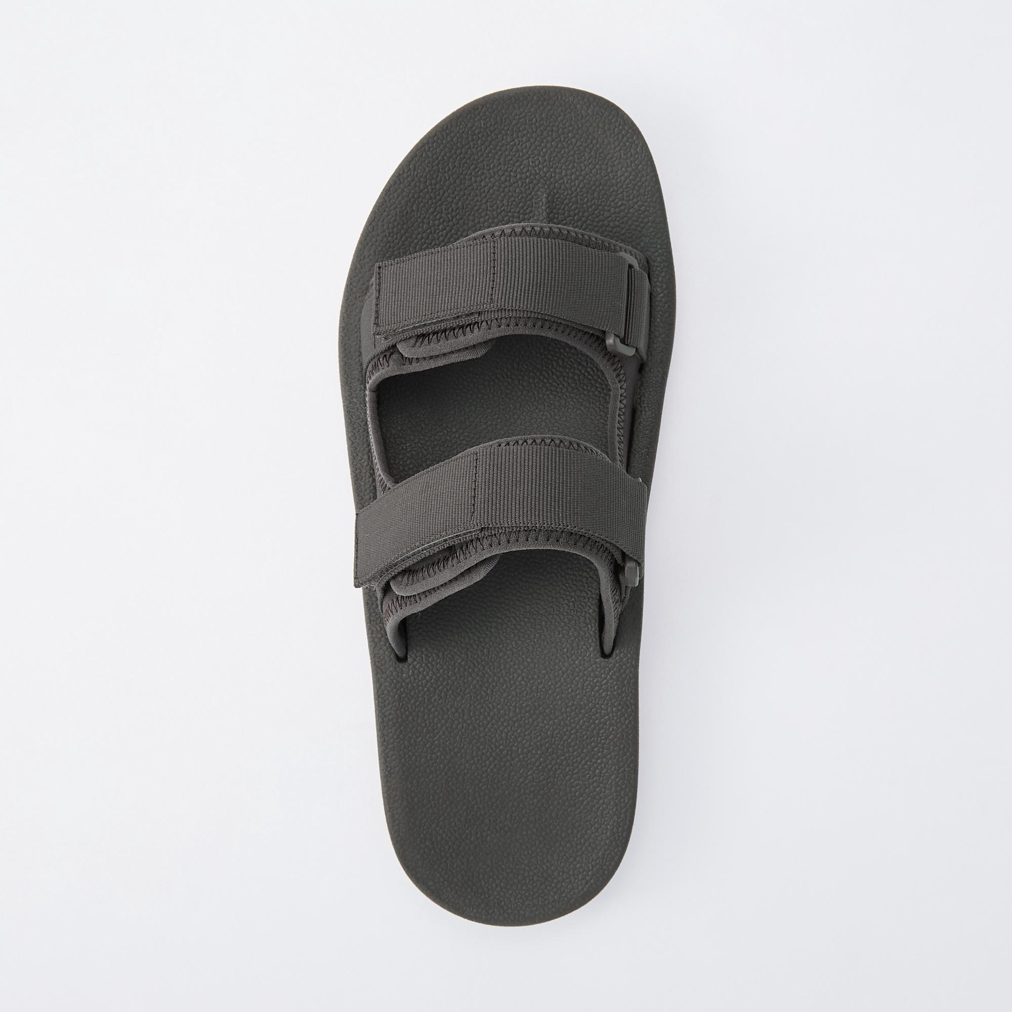 Uniqlo sandals sale