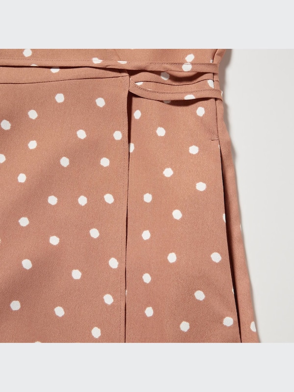 Gaun Wrap Motif Lengan Pendek