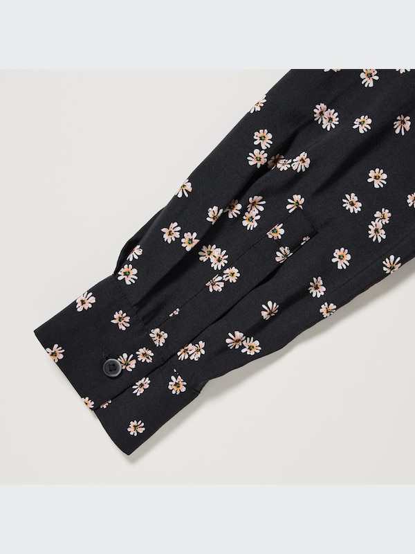 Gaun Flare Motif Kerah V Lengan Panjang