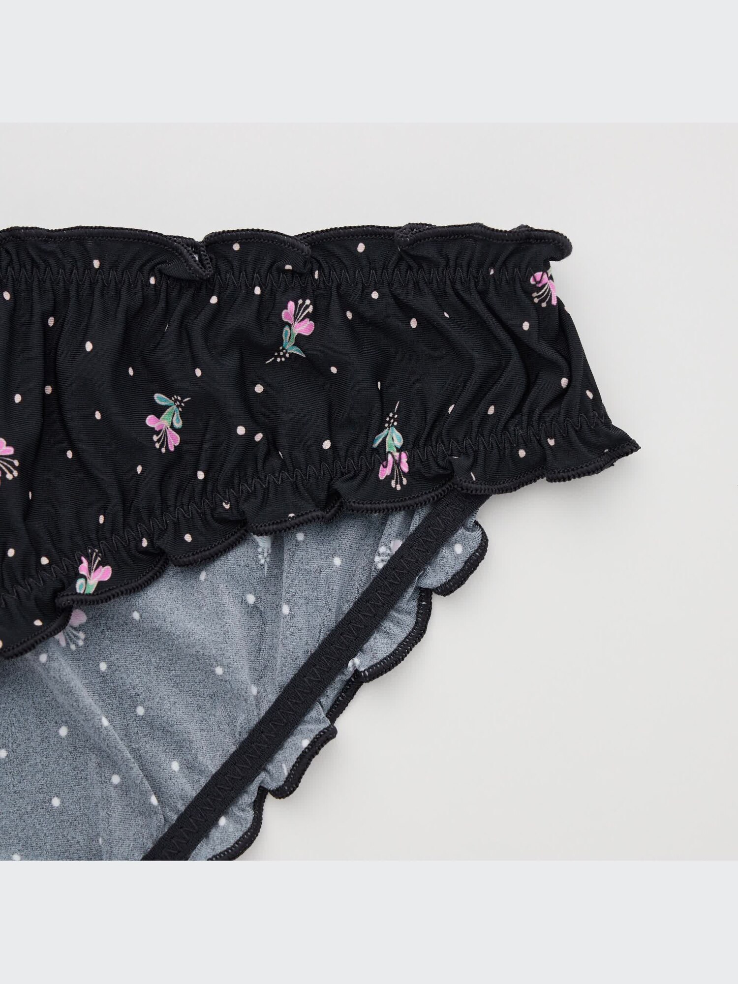 ユニクロ フリルショーツ ツルツル素材 Lサイズ 3点セット ユニクロ フリルショーツ ツルツル素材 Lサイズ 3点セット