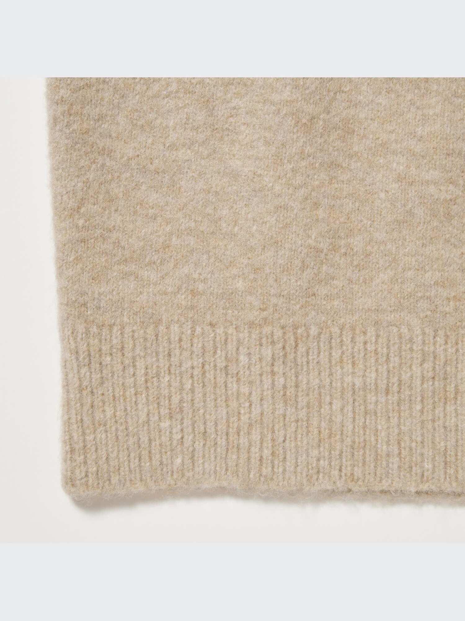 スケソ網新品 ユニクロ公式 | スフレヤーンセーター（長袖）