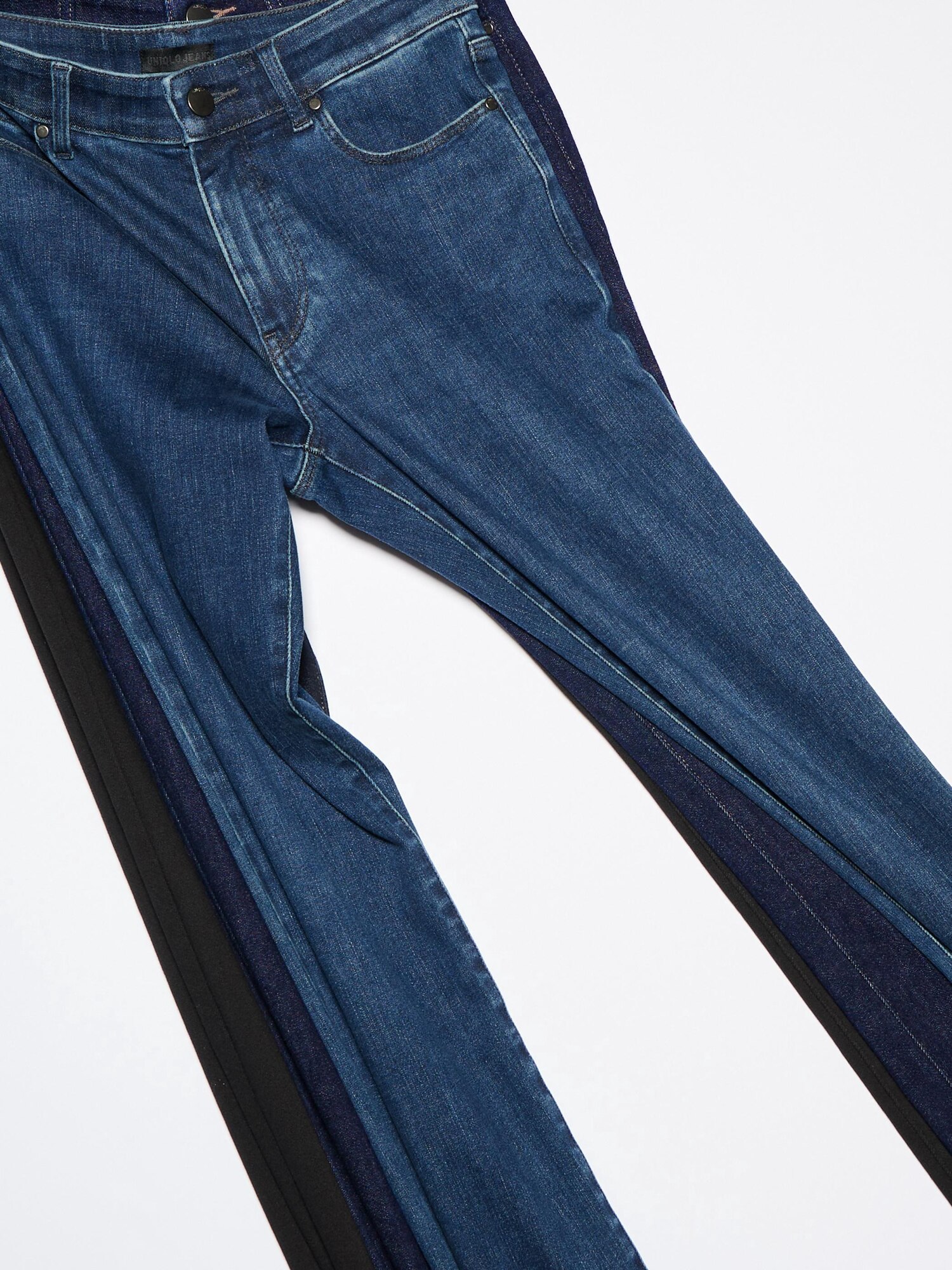 ユニクロ公式 | ウルトラストレッチジーンズ/ミドルライズ/丈長め/2024