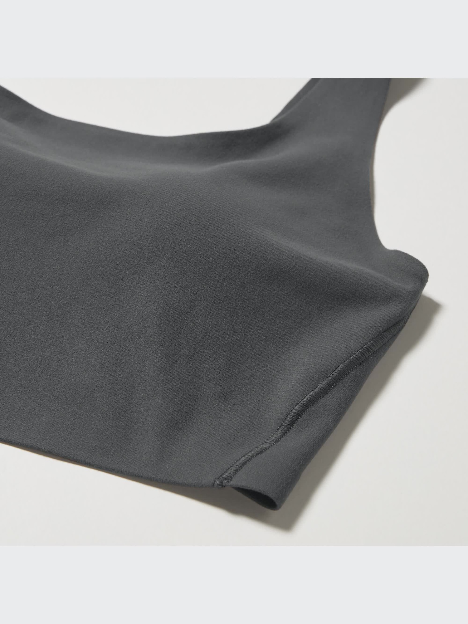 ユニクロ公式 | ワイヤレスブラアクティブラウンドネック