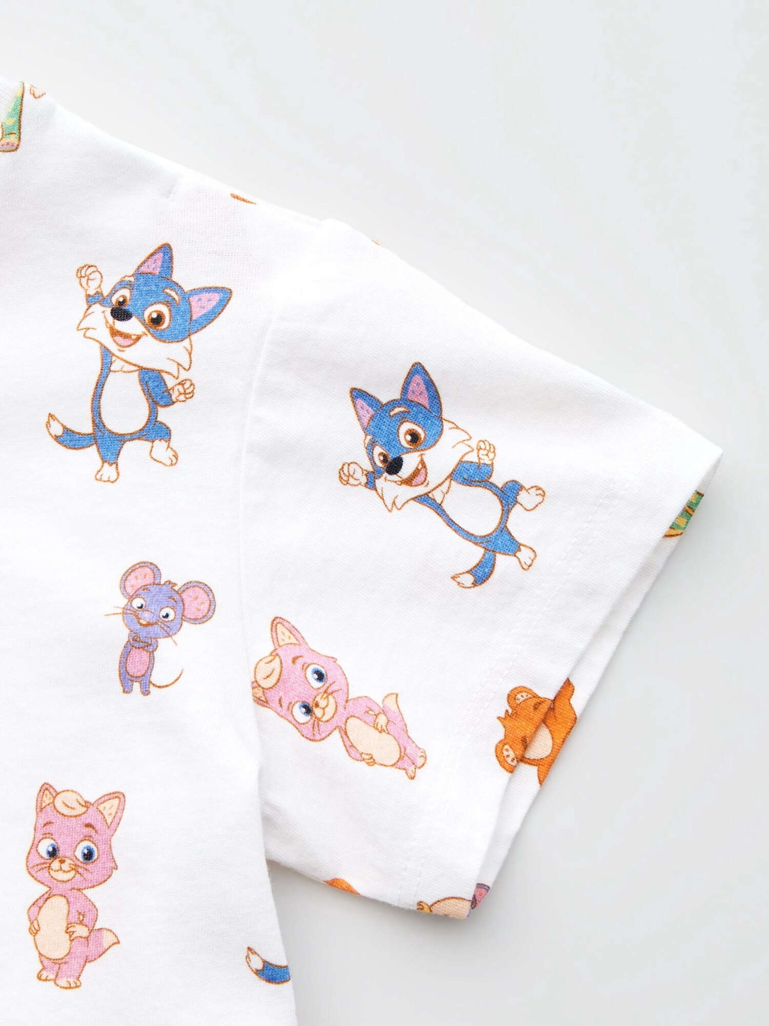 ユニクロ公式 | ココメロン UT