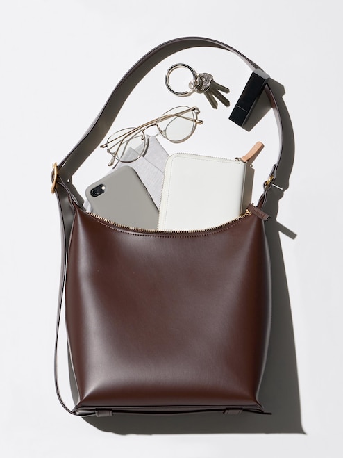 WOMEN'S FAUX LEATHER SQUARE SHOULDER BAG UNIQLO IN