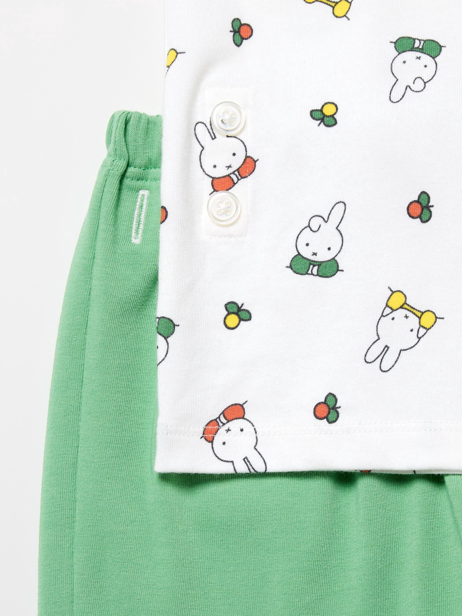 ユニクロ×ミッフィー、フリース素材のパジャマを発売