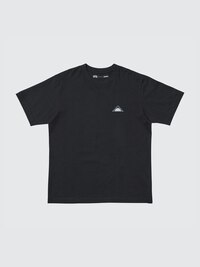 Doraemon meets the Louvre UT (Short Sleeve T-Shirt)