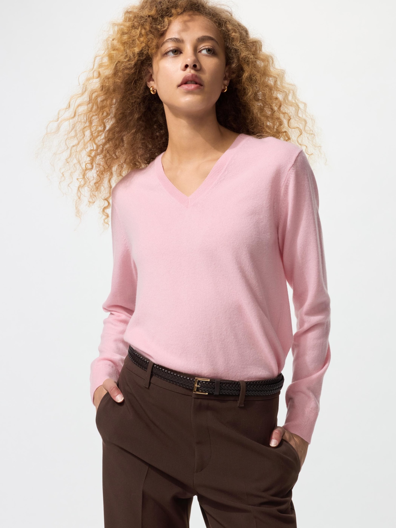 カシミヤ　Vネック　セーター　ピンク　新品未使用　UNIQLO Sサイズ UNIQLO - 新品 今期 ユニクロ コットンカシミヤVネックニット