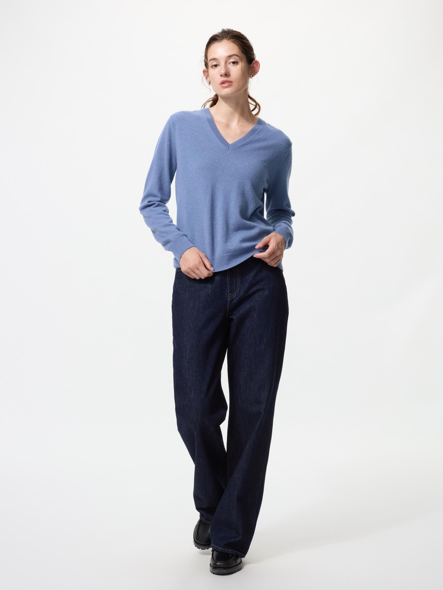 ゾーイZOYカシミヤセーターVネック#36ネイビー ゾーイZOYカシミヤセーターVネック#36ネイビー ゾーイZOY