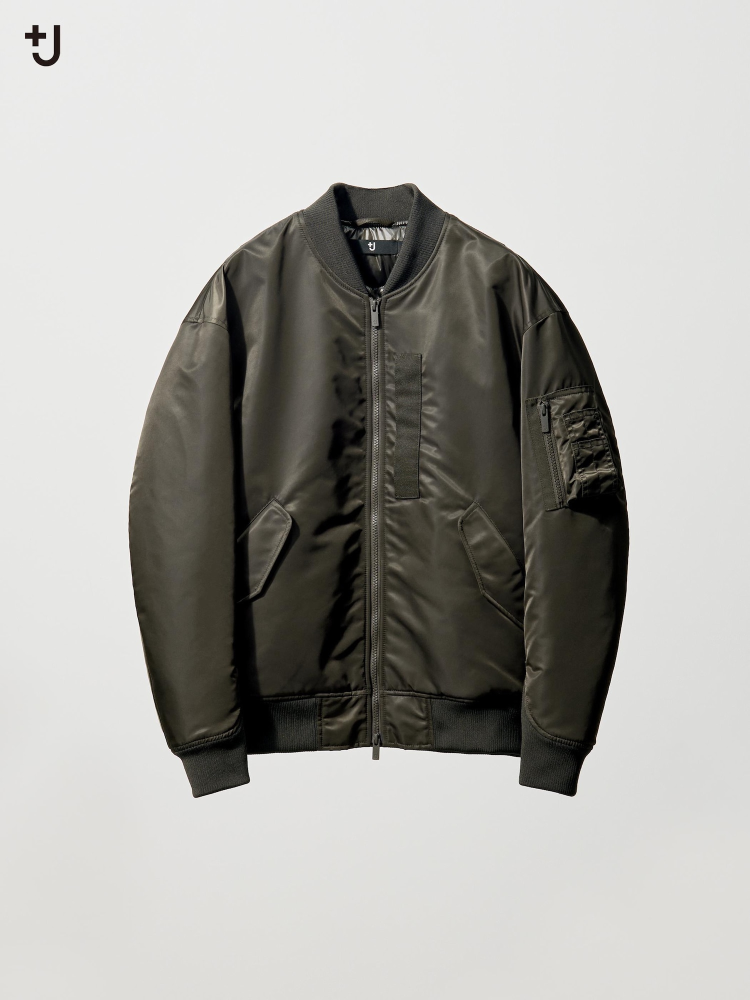 美品UNIQLO +J ハイブリッドダウンオーバーサイズMA-1ブルゾン ハイブリッドダウンオーバーサイズMA-1ブルゾン、ウールパンツ