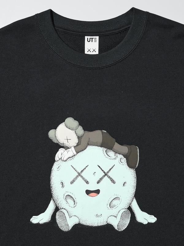KAWS UNIVERSE스웨트셔츠A
