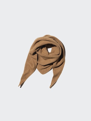 Souffle Yarn Triangle Scarf