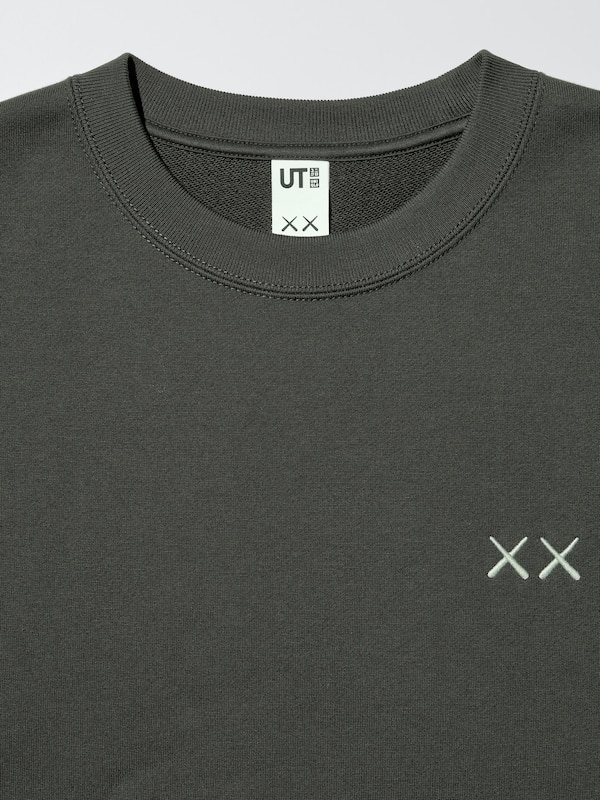 KAWS UNIVERSE스웨트셔츠C