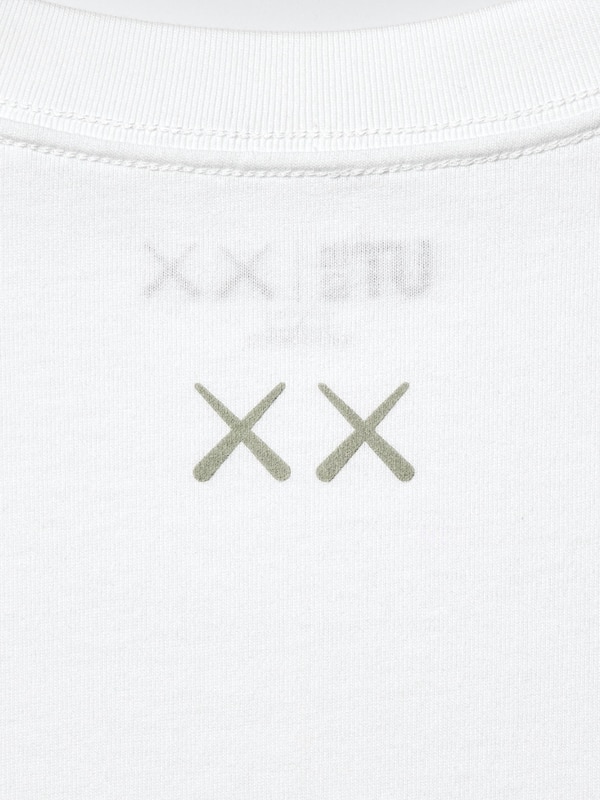 KAWS UNIVERSE UT(그래픽T)D