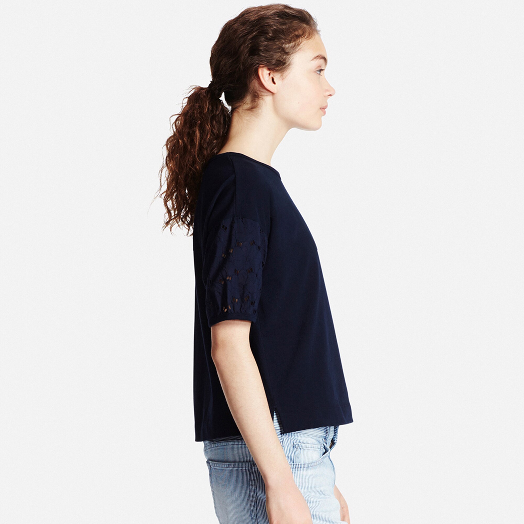 Women EYELET HALFSLEEVE TSHIRT UNIQLO US
