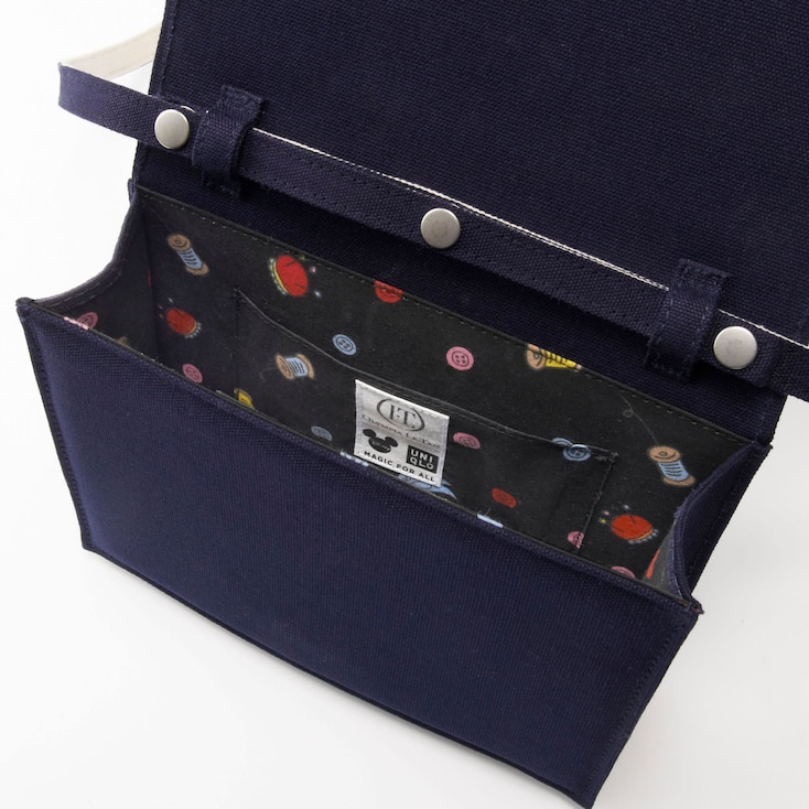 uniqlo minnie bag