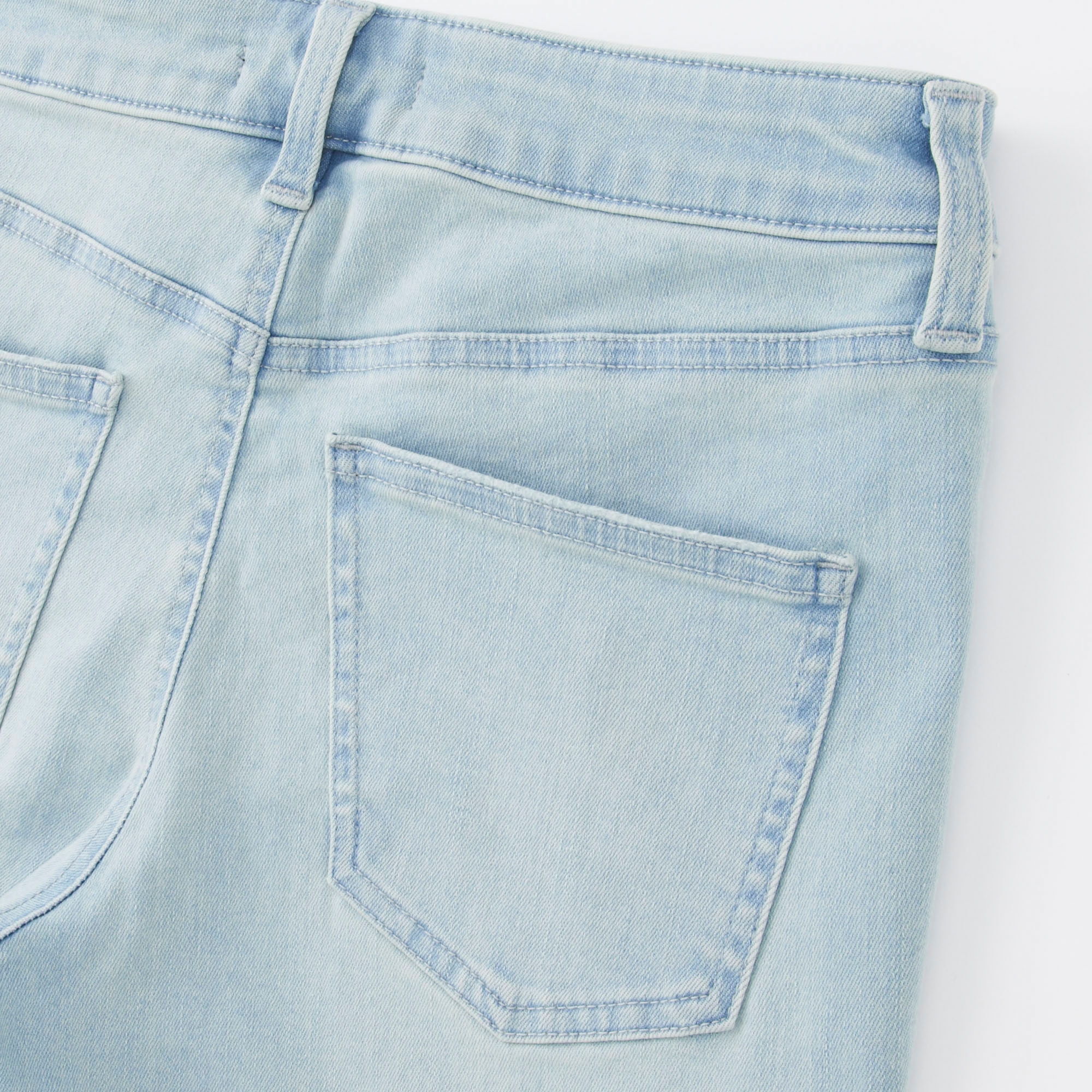 WOMEN ULTRA STRETCH JEANS UNIQLO US