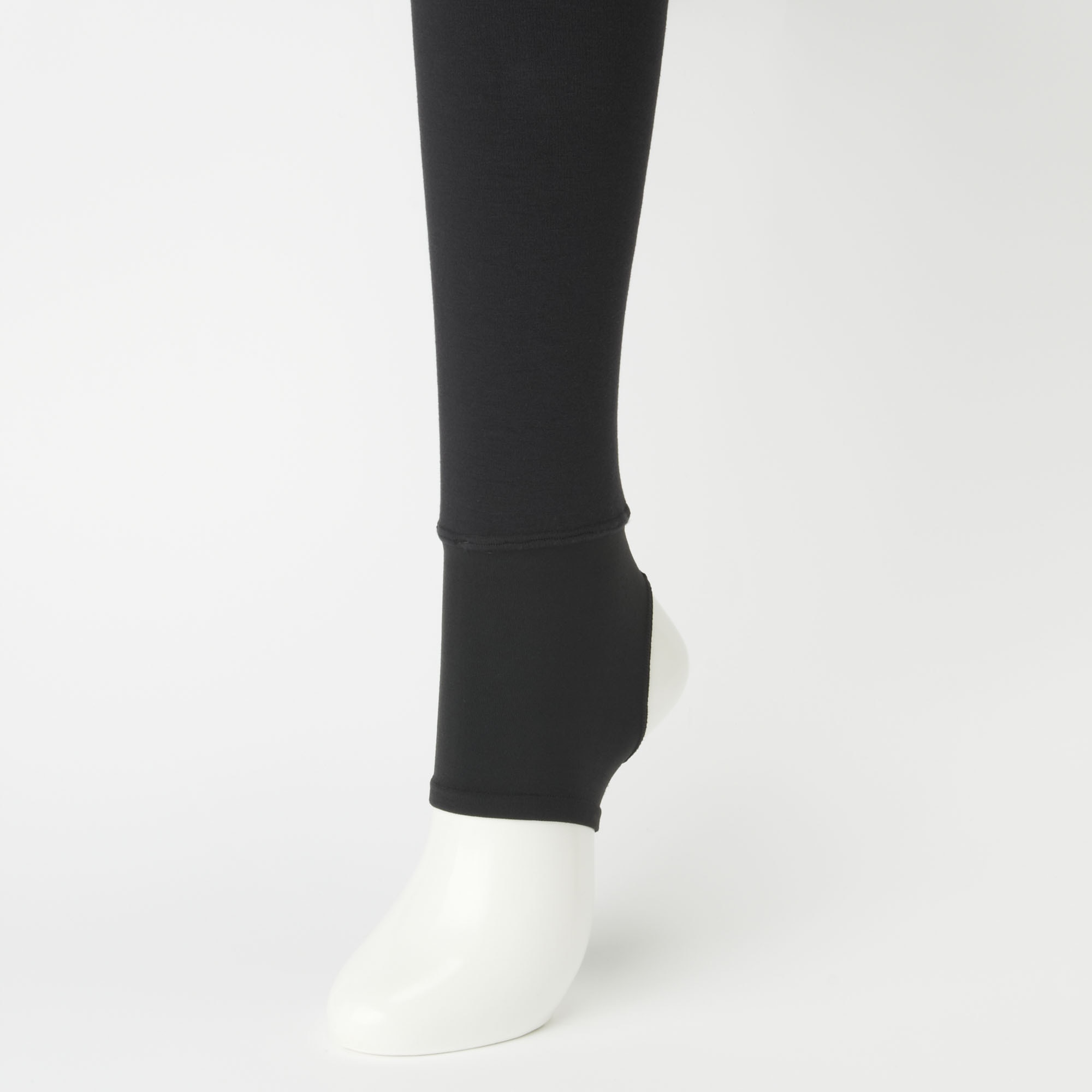 WOMEN HEATTECH KNITTED STIRRUP LEGGINGS EXCLUSIVE) UNIQLO US