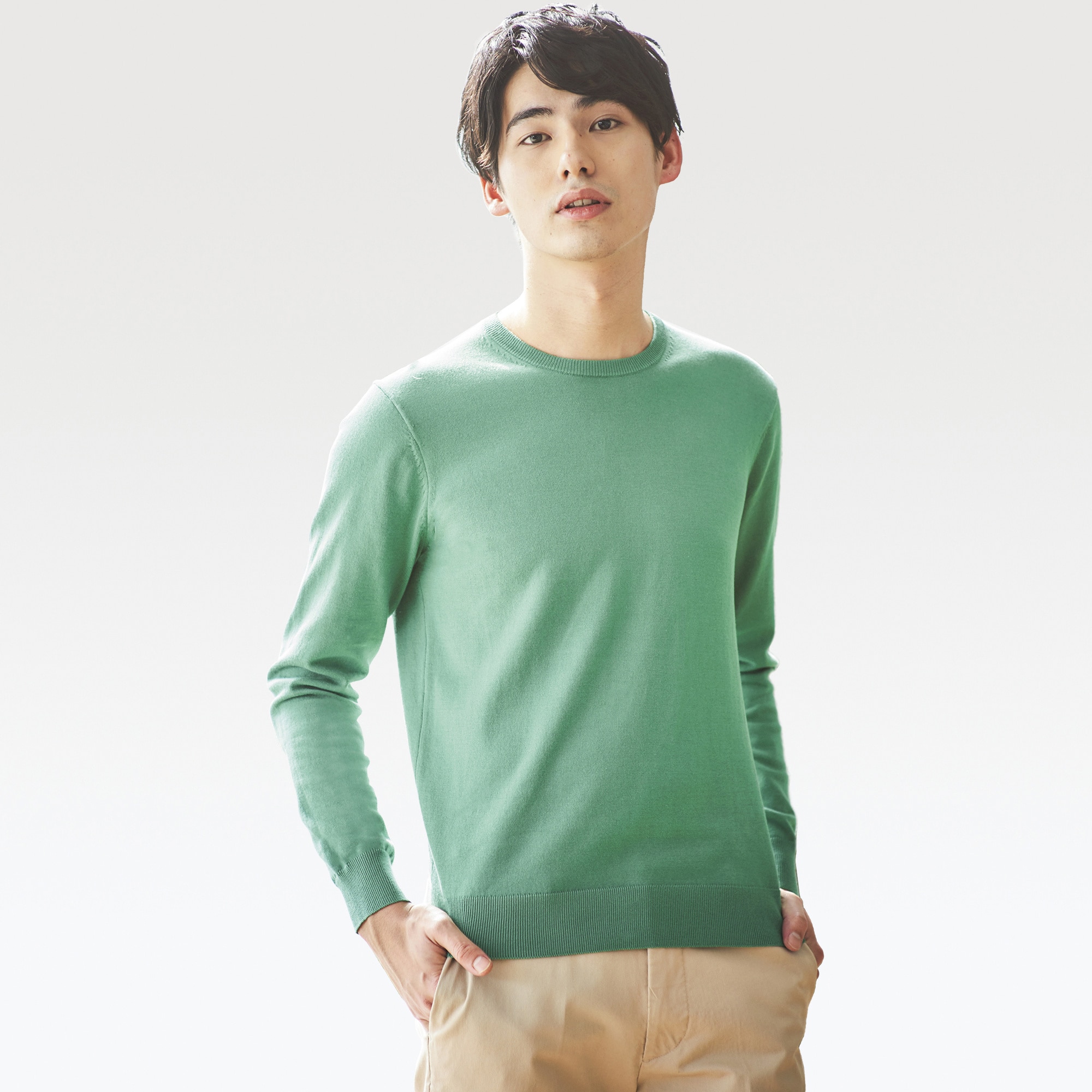 uniqlo green sweatshirt