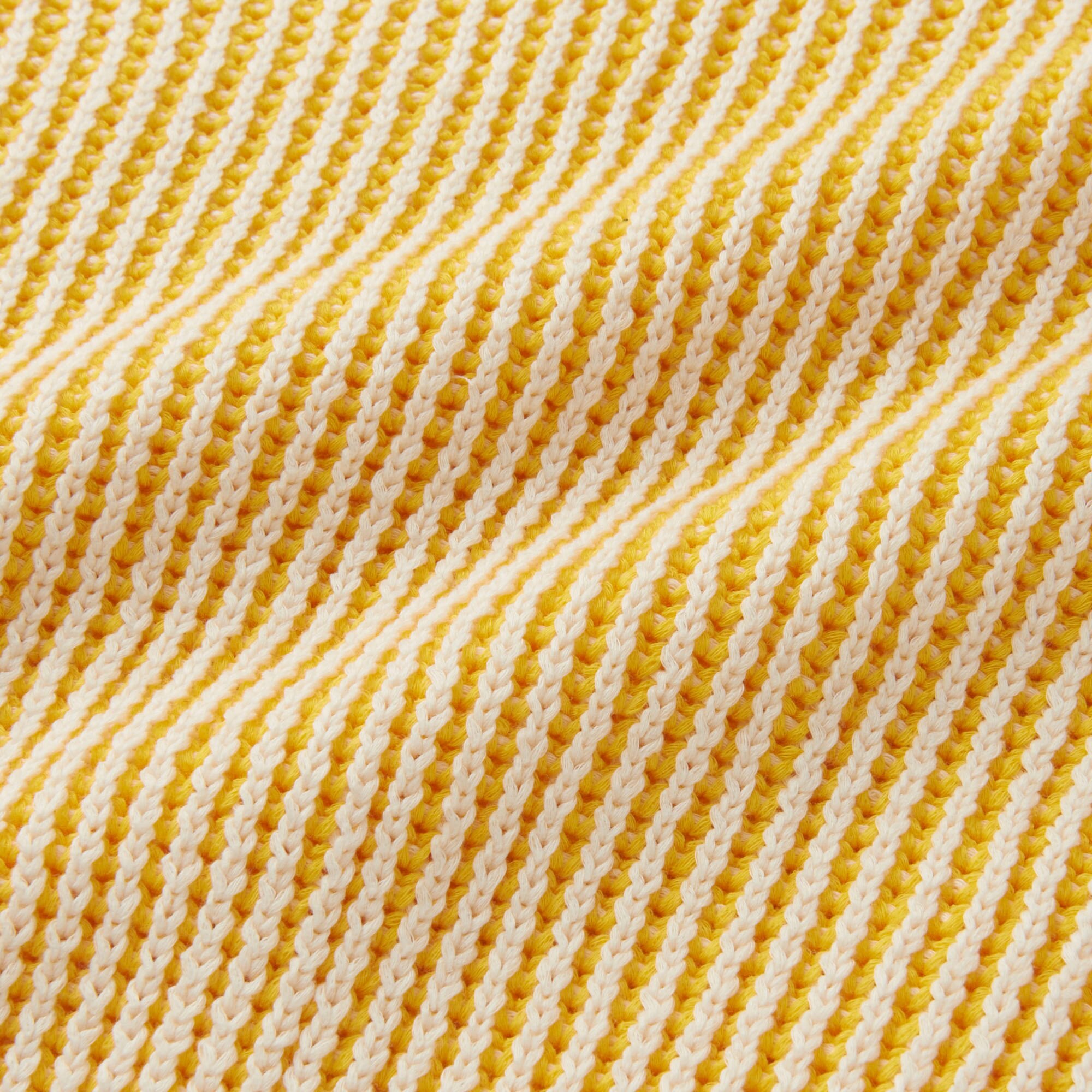 uniqlo cropped sweater