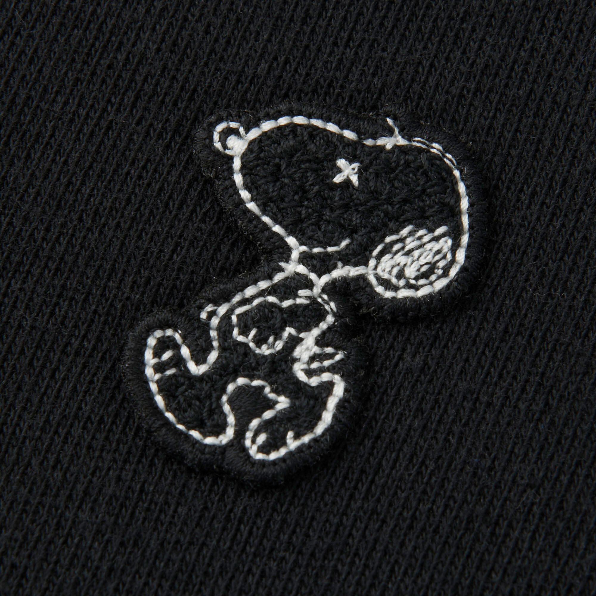 kaws x peanuts sweater