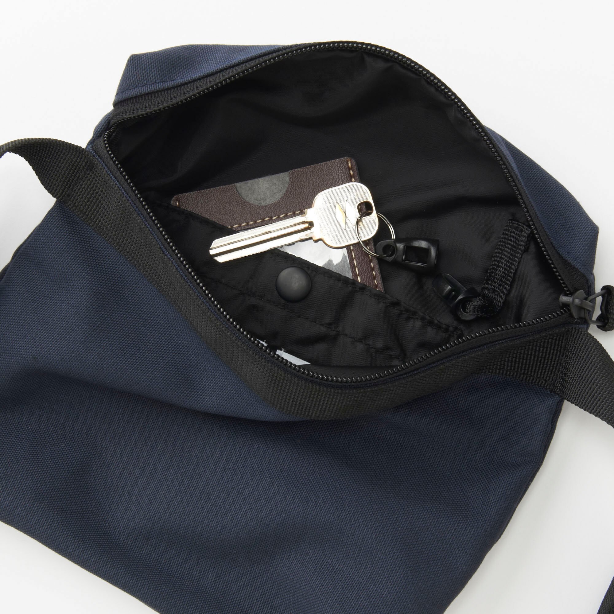 uniqlo u padded shoulder bolsa