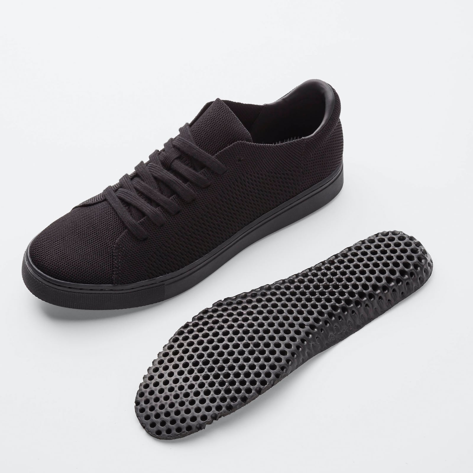 Uniqlo Knit Sneakers