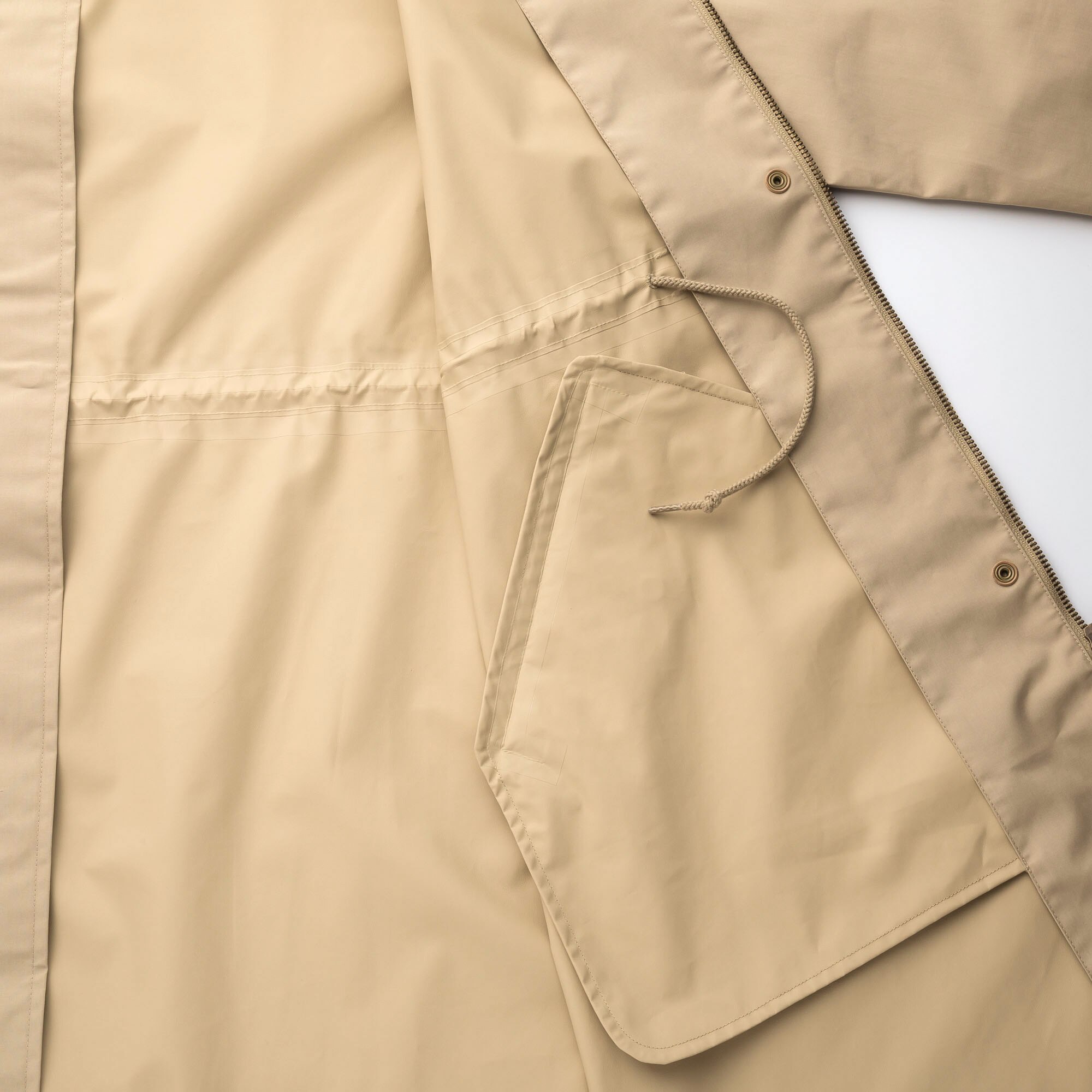 uniqlo blocktech mods coat