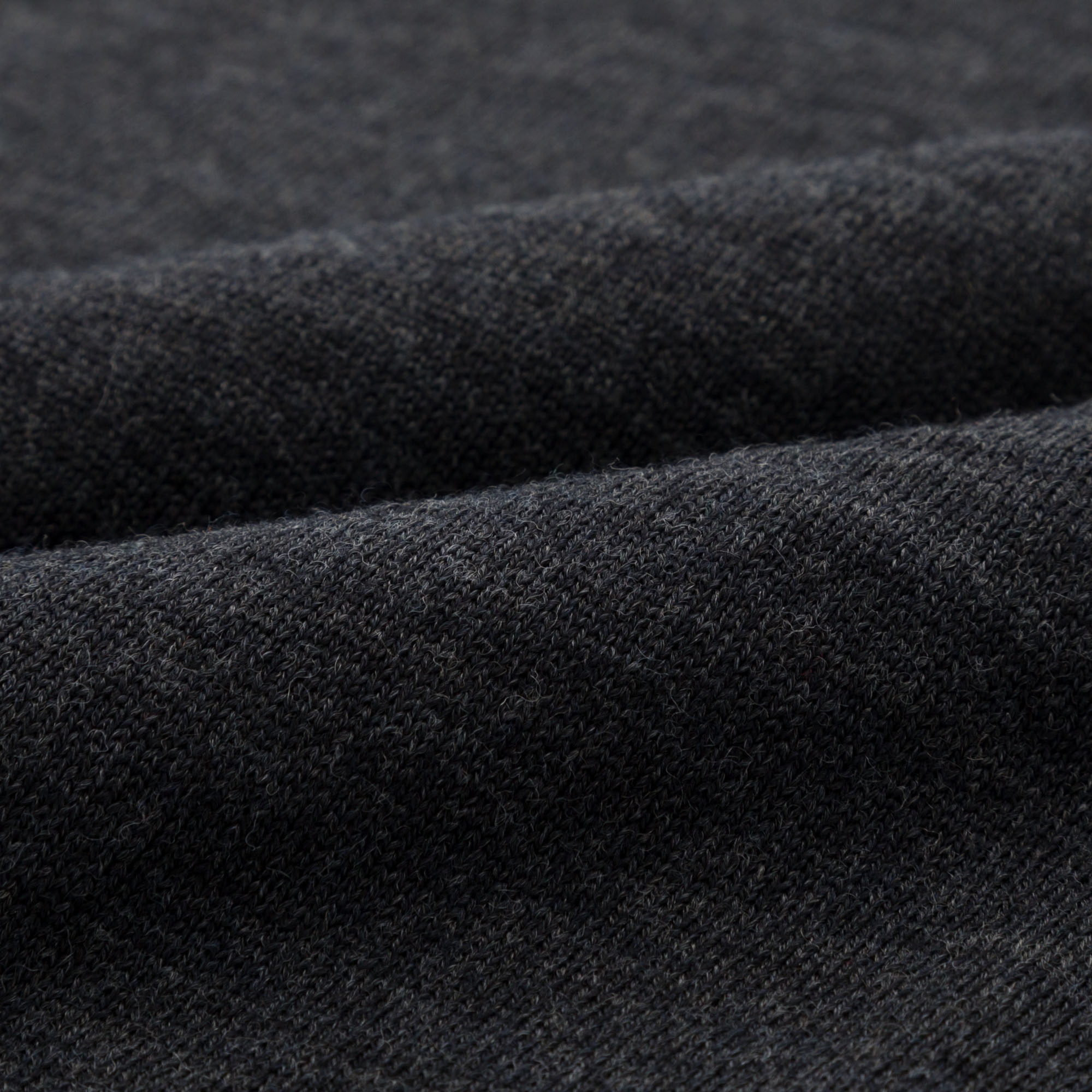 MEN'S EXTRA FINE MERINO V NECK LONG 