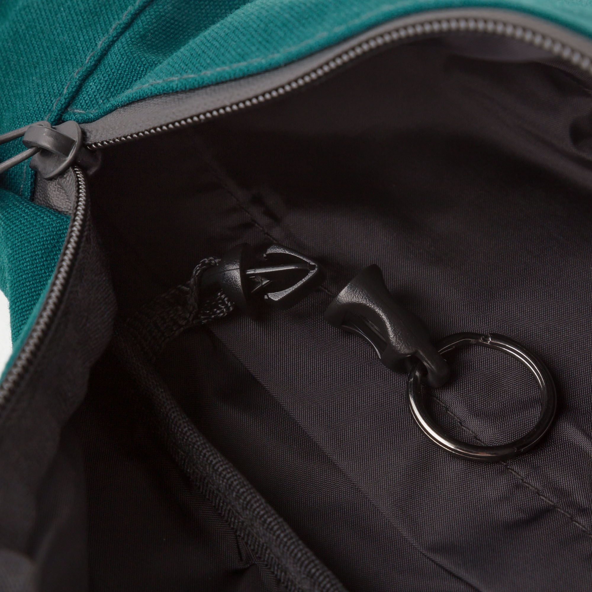 uniqlo fanny pack