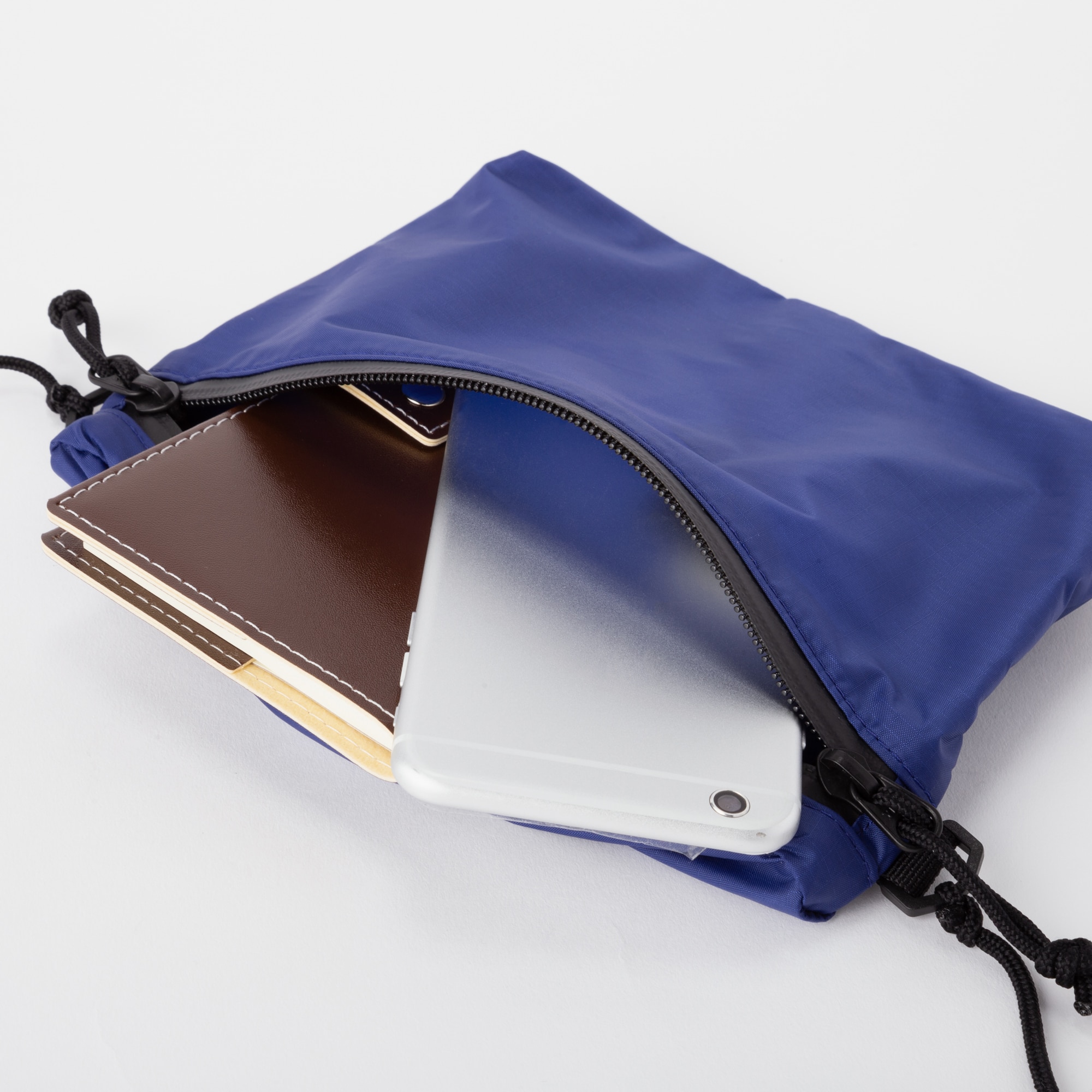 LIGHTWEIGHT FANNY BAG UNIQLO US