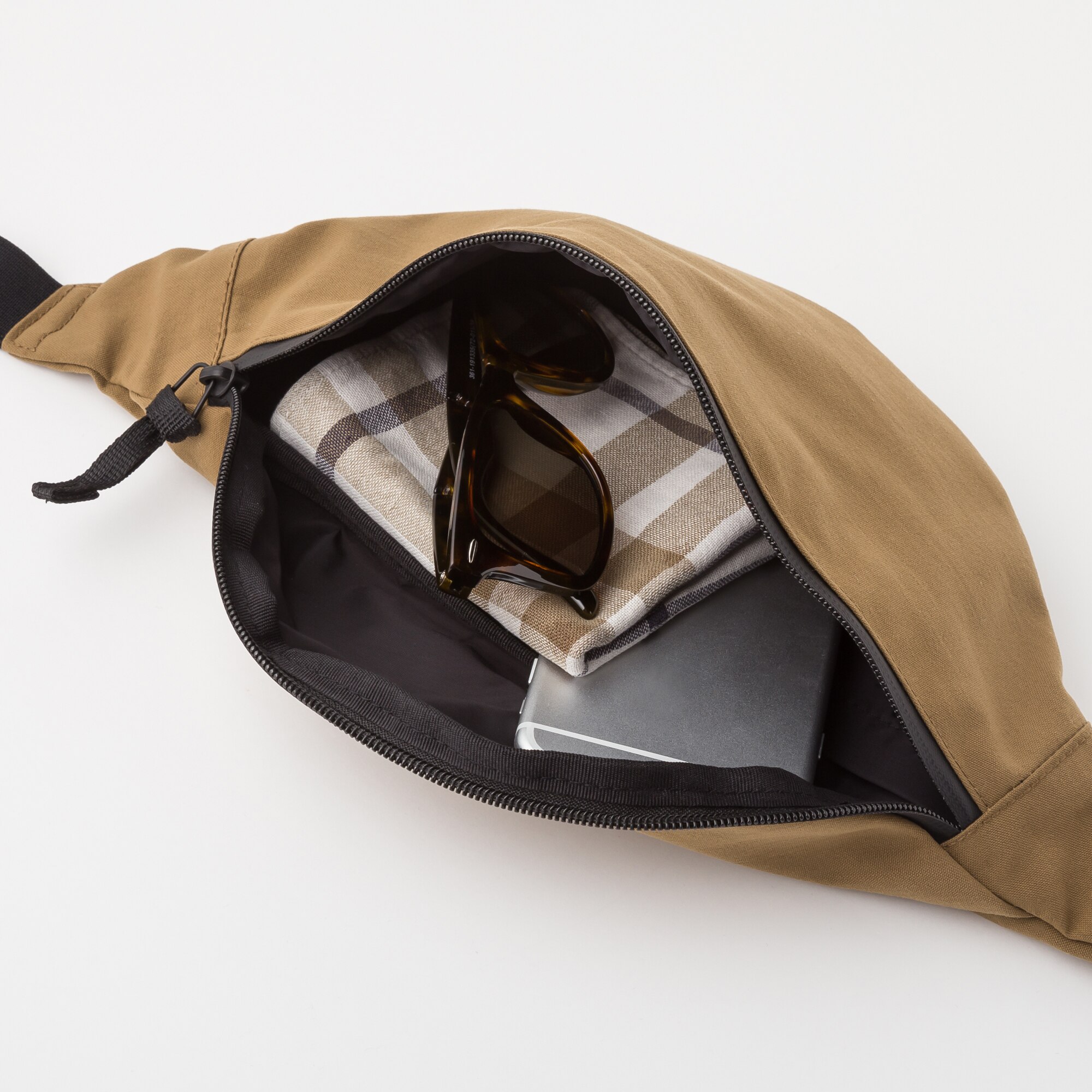 U BLOCKTECH FANNY PACK UNIQLO US