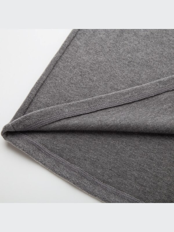 HEATTECH Stretch Fleece Crew Neck Long-Sleeve T-Shirt