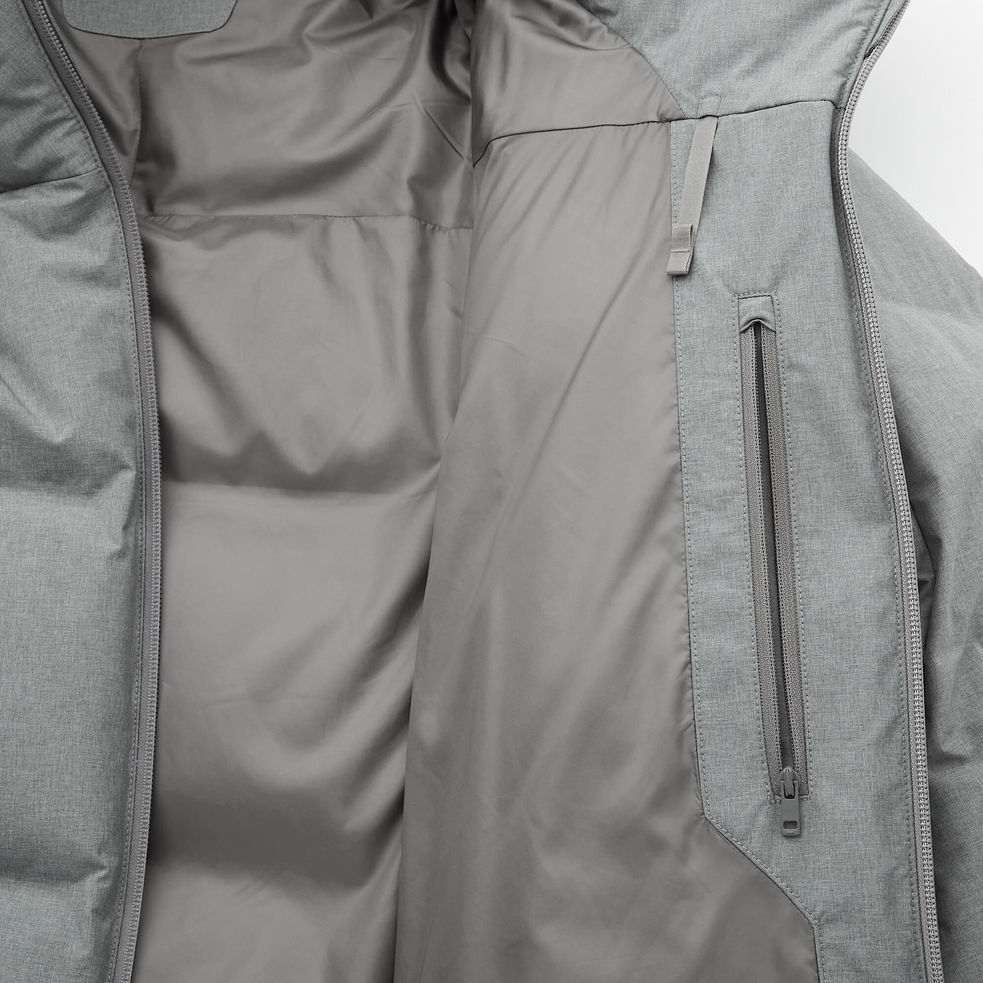 uniqlo langer seamless down mantel